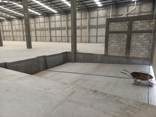 Imagen 4 de 4 de Bodega En Renta Coacalco, 4,150 M2, Andenes, Conjunto.