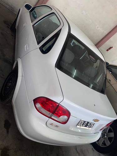 Imagen 2 de 6 de Chevrolet Corsa 1.4 Classic 2015