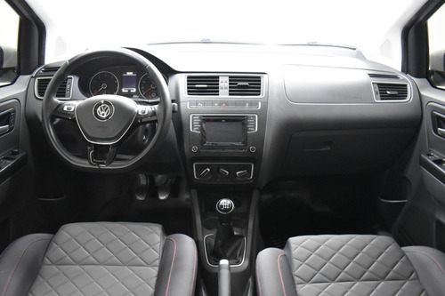 Volkswagen Suran 1.6 Highline Manual 2017 Rpm Moviles