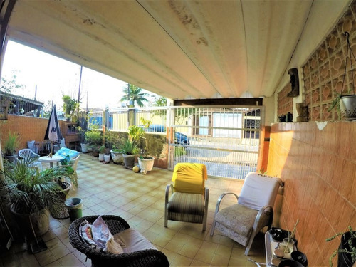 Imagem 4 de 30 de Casa Térrea Isolada Perto Da Praia Com 3 Dormitórios Sendo 1 Suíte E 3 Vagas À Venda, 250 M² De Terreno Por R$ 390.000 - Mirim - Praia Grande/sp - Ca0551