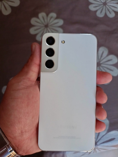 Celular Samsung S22 5g Blanco 128 Gb 8gb Ram (Usado)