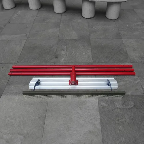 Platacho De Aleación De Aluminio Y Magnesio + Escobillón