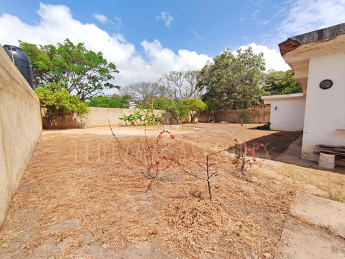 Imagen 6 de 13 de Ledezma Asesores Vende Terreno Av. Guasipati, Cerca De La Av. Táchira, Ciudad Bolívar - Venezuela