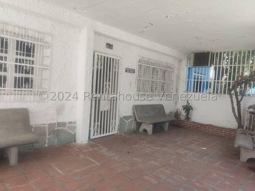 Leandro Manzano Local Comercial En Venta,los Rosales Mls #25-11285 As