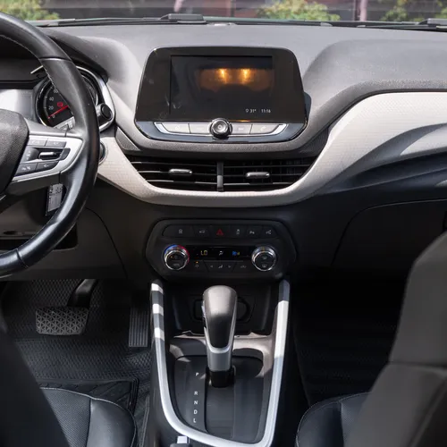 Chevrolet Onix 1.0T Premier Sedan At