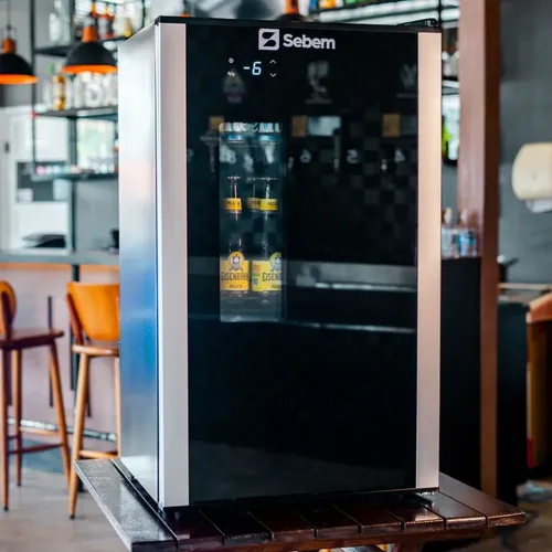 Geladeira Cervejeira Frigobar 100 Litros Pequena Para Cerveja 108 Latas ...