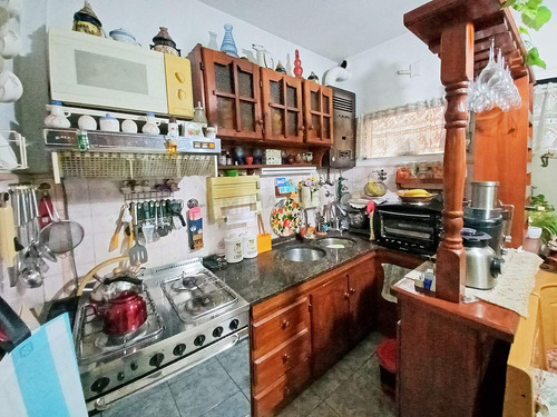 Venta Ph Al Fondo 4 Ambientes Con Patio Y Terraza En Parque Avellaneda