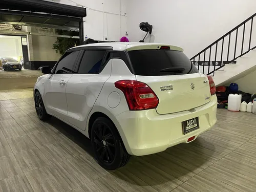 Suzuki Swift 1.2 Hybrid 2Wd