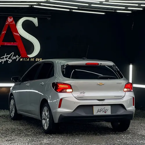 Chevrolet Onix 1.0T Premier Hatch At