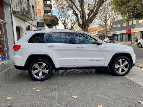 Imagen 8 de 22 de Jeep Grand Cherokee Limited 2015 Autodrive