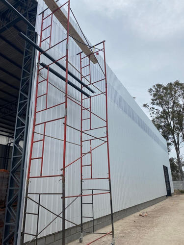 (69) Galpon En Alquiler / 600 M² / Parque Industrial Moreno 2 / Pim 2