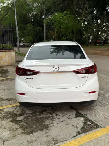 Mazda 3 2.0 Touring At