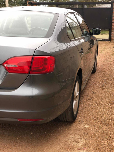 Volkswagen Vento 2.5 Advance Tiptronic 170cv 2011