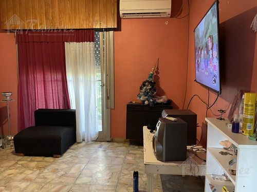 Casa Y Locales En Venta Oportunidad Inversores - Merlo