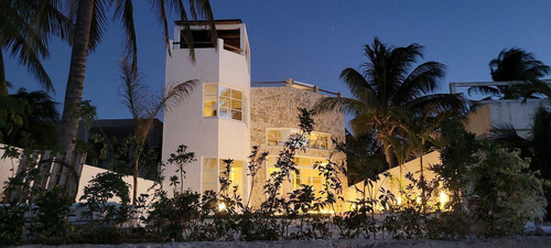 Casa Frente A La Playa De 3 Habitaciones Y Piscina En Santa Clara, Yucatan