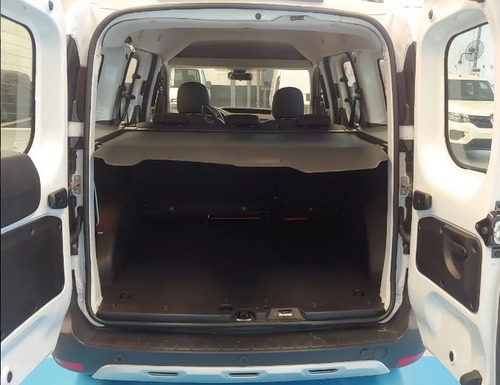 Imagen 15 de 15 de Renault Kangoo Stepway 1.5 Dci Oferta Patentado