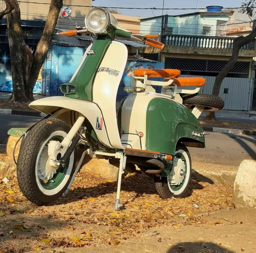 Imagem 3 de 9 de Lambretta Do Brasil Mini Saia