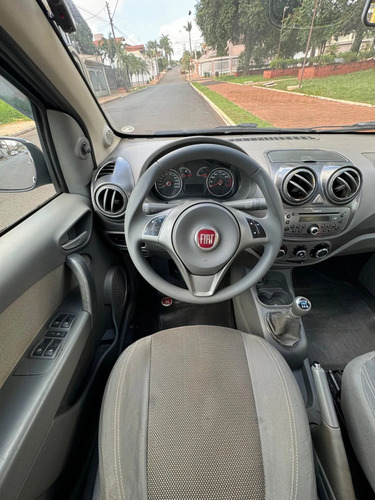 Fiat Palio 1.6 MPI ESSENCE 16V FLEX 4P MANUAL