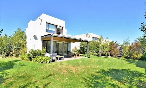 Venta, Piedra Roja, Excelente Casa