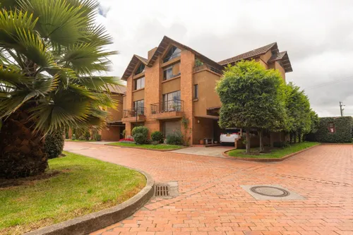 Casa En Venta En Santa Cecilia. Cod V16127