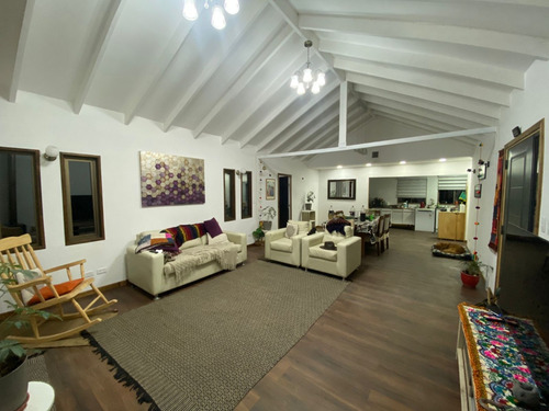 Casa En Entorno Privilegiado Condominio Los Nogales, Pirque!