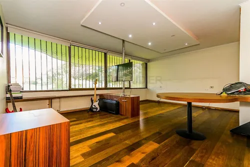 Departamento En Arriendo De 6 Dorm. En Las Condes