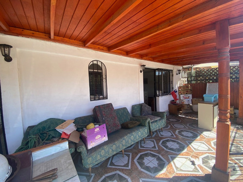Casa Con Gran Terreno De Dos Dormitorios Y Dos Baños