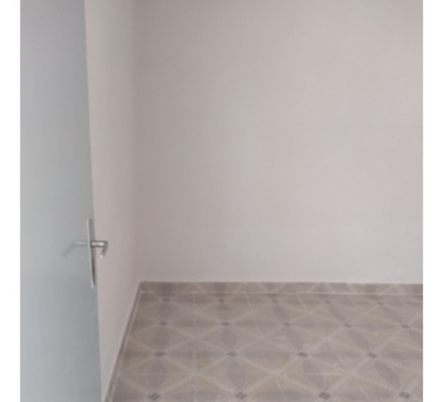 Imagem 11 de 14 de Casa Térrea 2 Quartos, 2 Banheiros, Edícula, 3 Vagas Fl54