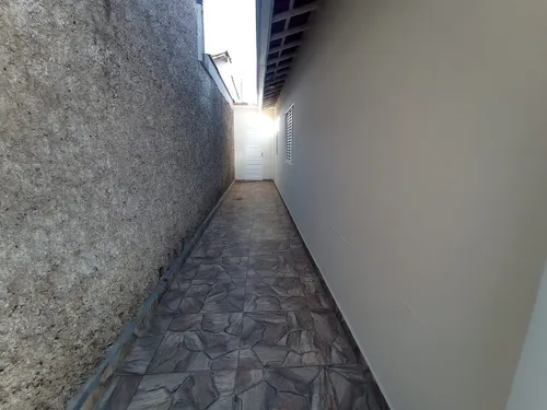 Casa Ampla Com 3 Dormitórios Em Ótimo Bairro Residencial