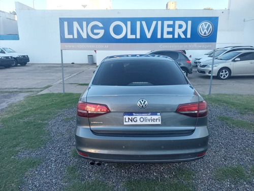 Imagen 5 de 15 de Volkswagen Vento 2.5 Luxury Tiptronic 2.016-