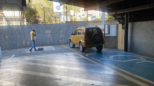 Imagen 2 de 14 de Vendo Excelente Local Con Galpon