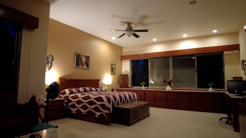 Casa De Lujo Con Alberca En Venta En Colinas De San Javier Villa Universitaria