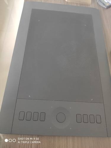 Wacom Intuos Pro Média Com Capa Protetora