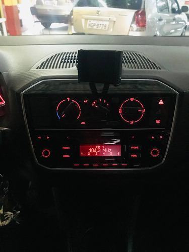 Imagem 12 de 12 de Volkswagen Up 1.0 Mpi Move Up 12v Flex 4p Manual