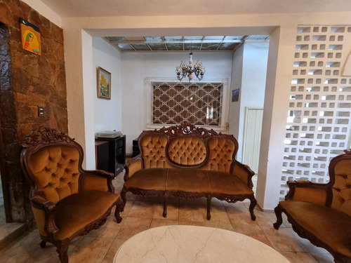 Imagen 4 de 17 de Vendo Casa 415m2 3h/4b/6p Vista Alegre 5019