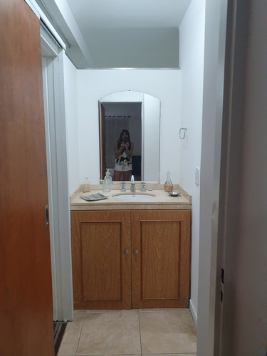 Imagen 8 de 20 de Departamento Olivar 2, Cuenta Con 4 Ambientes, Galería Y Patio. Muy Luminoso, Espacioso. Estado Impecable.