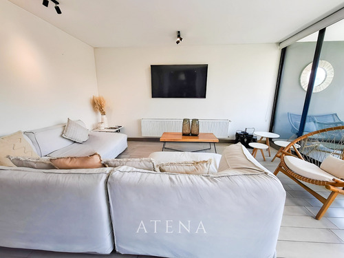 En Venta Departamento Tríplex En Vitacura