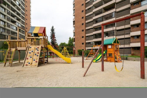 Imagen 18 de 21 de Departamento En Venta De 4 Dorm. En Vitacura