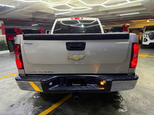 Chevrolet Cheyenne 5.3 2500 Cab Ext B 4x4 Mt