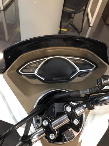 Imagen 5 de 6 de Honda Pcx 150 Y Dlx 0km Mejor Entrega Inmediata