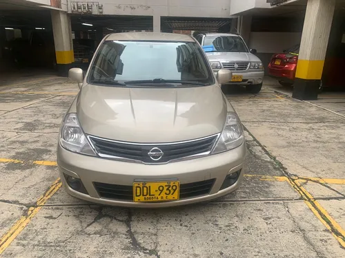 Nissan Tiida 1.8 Emotion 4 p