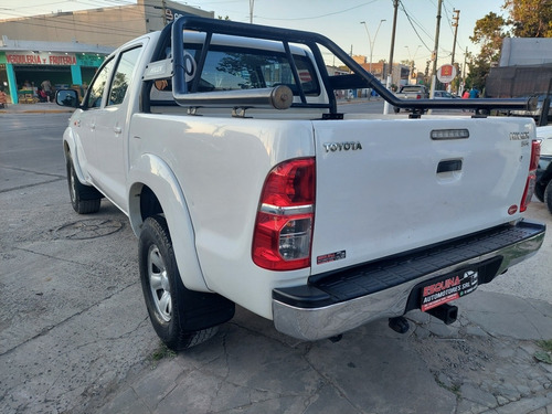 Imagen 9 de 10 de Toyota Hilux 2014 3.0 Cd Sr 171cv 4x2 - B3