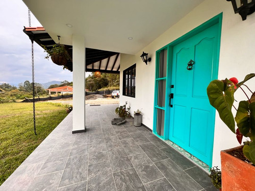 Linda Casa Finca Para Estrenar En Venta - Sector Aguas Claras.