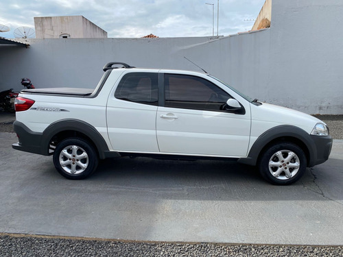 Fiat Strada 1.4 Freedom Cab. Dupla Flex 3p