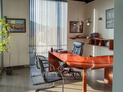 Oficinas En Arriendo Por Piso , Planta Libre Y Pri...