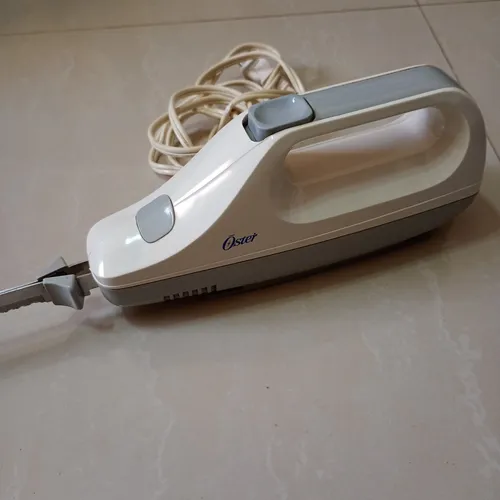 Cuchillo Eléctrico Oster (Usado)