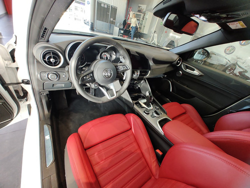 Alfa Romeo Giulia 2.0 280cv Veloce