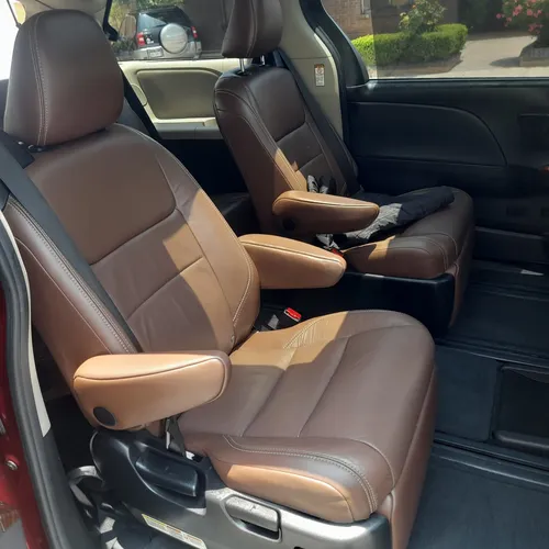 Toyota Sienna 3.5 Limited At