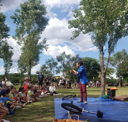 Imagen 3 de 9 de Mago Rulín Y Payaso Meterete - Show De Magia Y Circo