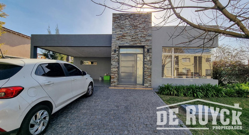 Casa 4 Ambientes Desarrollada En Planta Baja. Altos De Hudson Ii